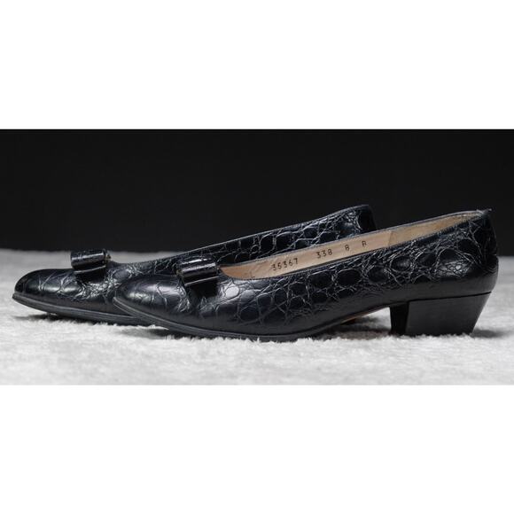 Salvatore Ferragamo Vara Black Croc Embossed Bow Leather Pumps Classic Womens 8 - Picture 11 of 14